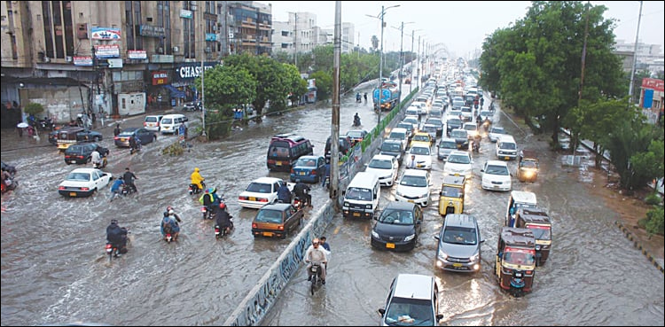 کراچی میں بارشیں، پی ڈی ایم اے نے ہلاکتیں نہ ہونے کا دعویٰ کر دیا