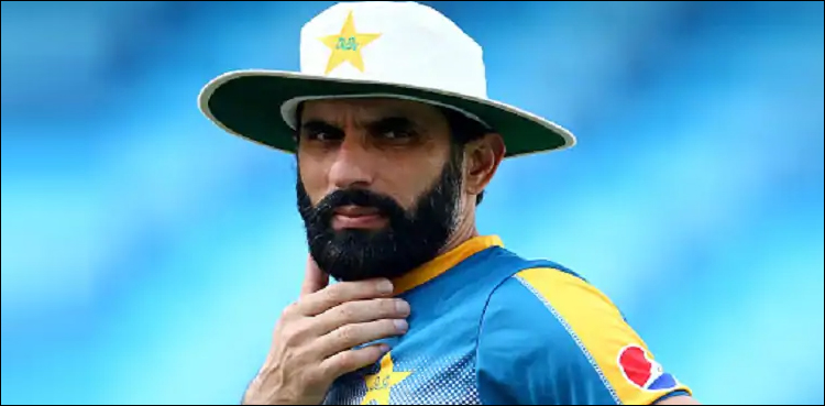 کوچ اور سلیکٹر میں سے کسی ایک عہدے کو منتخب کرنا پڑا، تو استخارہ کروں گا: مصباح الحق