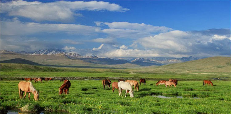 سیاحت کا عالمی دن: اگر فردوس بر روئے زمیں است