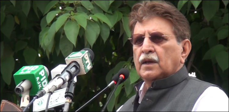 3 لاکھ سے زائد کشمیری پاکستان کی طرف ہجرت کر چکے ہیں: راجہ فاروق حیدر