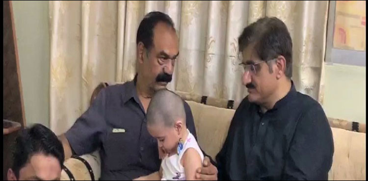 وزیراعلیٰ سندھ کی شہید میجرعدیل کے گھرتعزیت لیے آمد