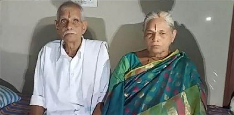 بھارت میں 74 سالہ خاتون کے ہاں جڑواں بچوں کی پیدائش