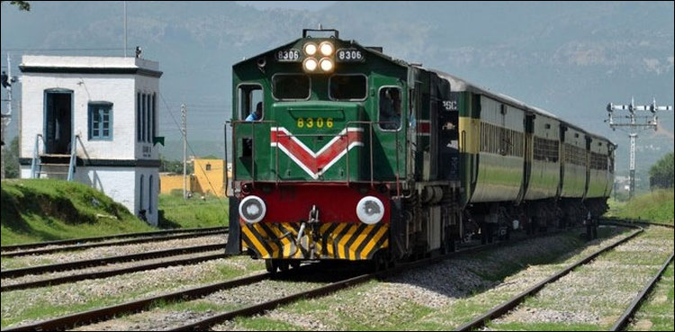 آج 15 اکتوبر کو جناح ایکسپریس کے کرایے آدھے وصول کیے جائیں گے