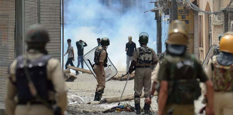 بھارت کشمیر میں عائد پابندیاں ختم اور گرفتار افراد کو رہا کرے: ہیومن رائٹس واچ