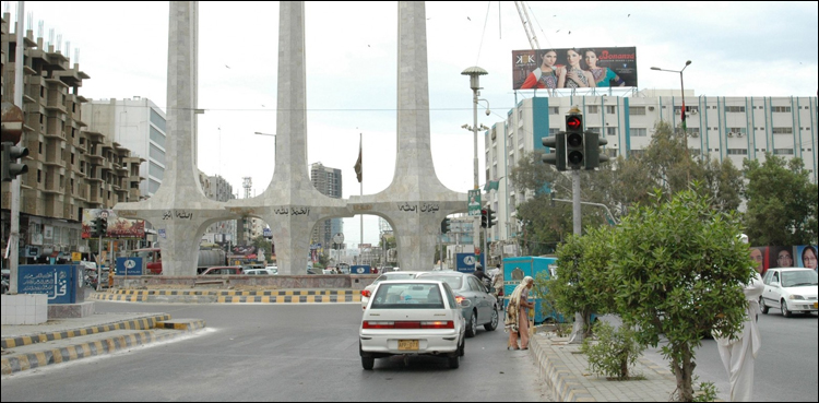 کراچی میں سمندری ہوائیں چلنے سے درجہ حرارت میں کمی