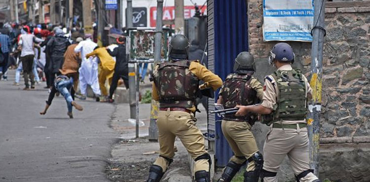 مقبوضہ کشمیر میں کرفیو اورلاک ڈاؤن 104 واں روز، بھارتی فوج کے مظالم جاری
