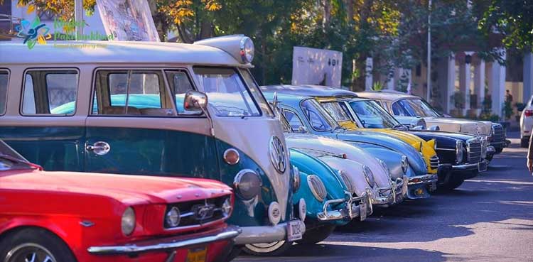 خیبر سے شروع ہونے والی ونٹیج کار ریلی کراچی پہنچ گئی
