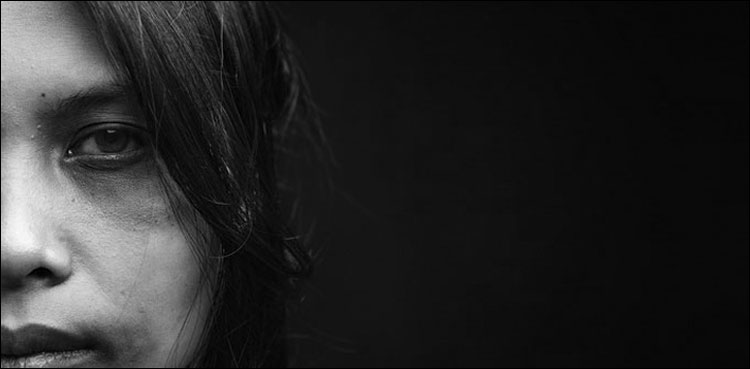 خواتین پر تشدد کے خاتمے کا دن: مقبوضہ کشمیر میں خواتین بدترین جنسی تشدد کا شکار