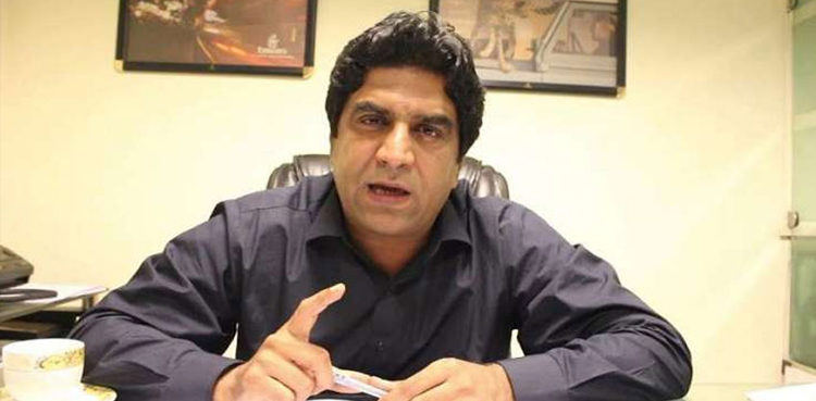 مسلم لیگ ن خود نواز شریف کی صحت پر سیاست کررہی ہے، علی نواز اعوان