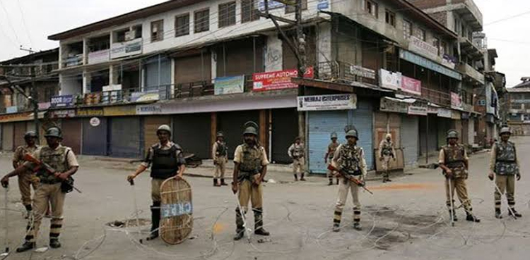 کشمیر میں بھارتی مظالم بدستور برقرار، کرفیو کا 114واں روز