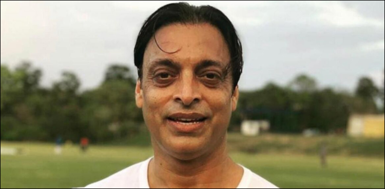 محمد عباس کو نہ کھلانا غلط فیصلہ تھا، شعیب اختر