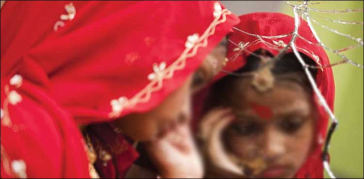 سکھر: ماں نے نابالغ لڑکی شادی کے لیے فروخت کر دی