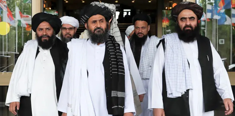 طالبان رہنما کی ایرانی وزیرخارجہ سے ملاقات، افغان امن عمل پر گفتگو