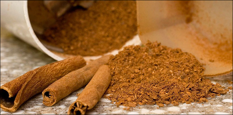 دارچینی