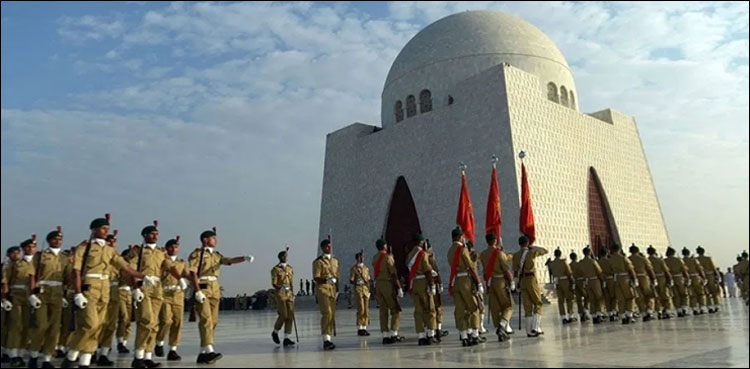 مزار قائد پر گارڈز کی تبدیلی کی پروقار تقریب