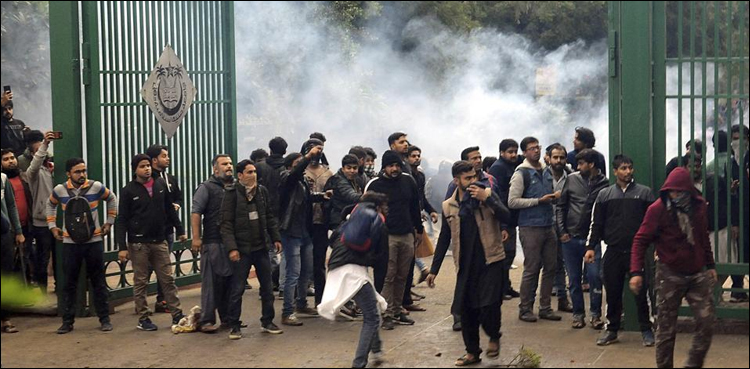 جامعہ ملیہ کے طلبہ کا دہلی میں امیت شاہ کی رہایش گاہ تک مارچ کا اعلان