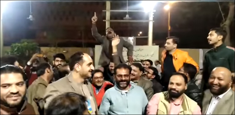 کراچی پریس کلب انتخابات میں دی ڈیموکریٹس نے پھر میدان مار لیا