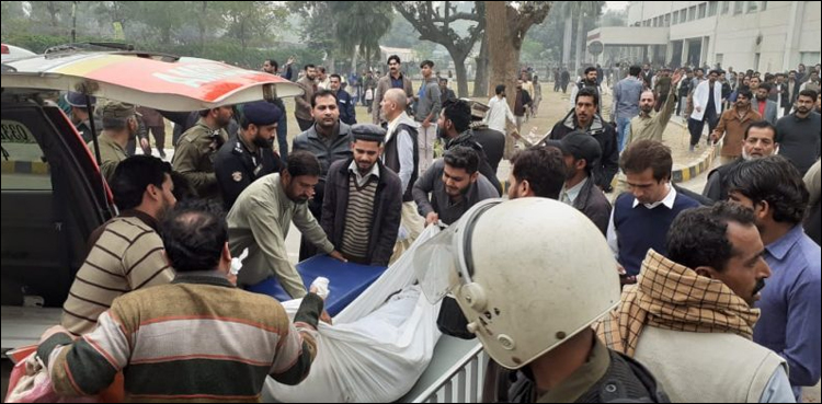 پی آئی سی حملہ : ملک بھر کے سنیئر وکلا کی مذمت، بار کونسل کو خط لکھ دیا