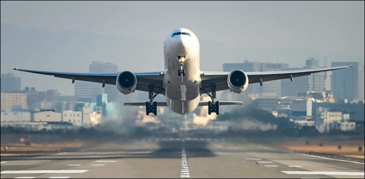 ایئرپورٹ کے اطراف گندگی کے ڈھیر نے طیاروں کیلئے خطرے کی گھنٹی بجادی