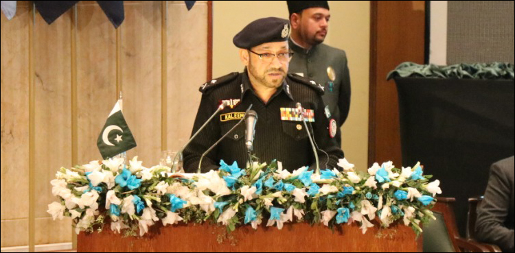 میرا تبادلہ اتنی آسانی سے ہونے والا نہیں ہے، آئی جی سندھ کلیم امام