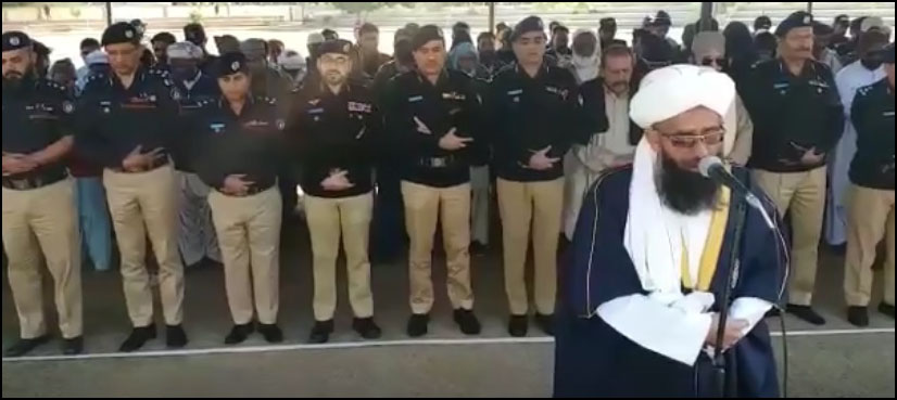 پولیس مقابلے میں شہید کانسٹیبل کی نماز جنازہ، دستے نے سلامی دی