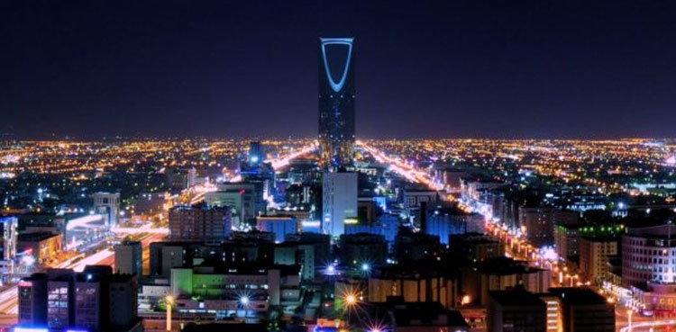 ویزٹ ویزا پر سعودی عرب آنے والوں کے لیے نئی سہولت متعارف