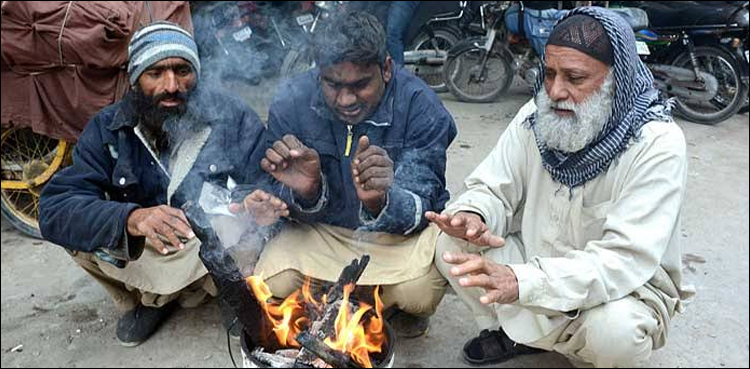 کل سے ہواؤں کی رفتارکم ہونے سے درجہ حرارت مزید گر سکتا ہے