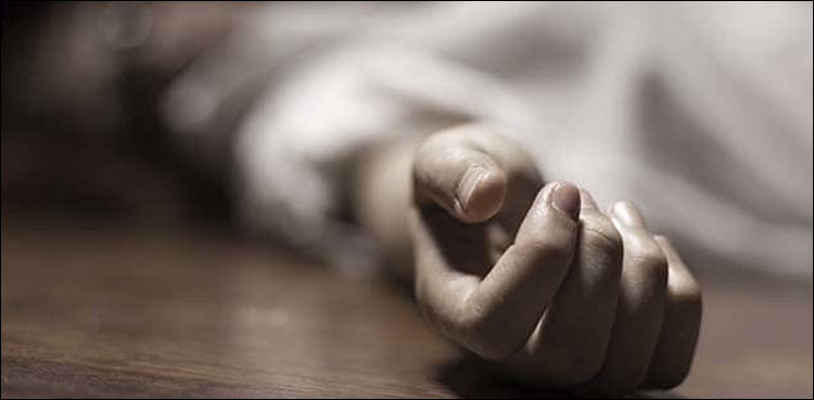 تاجر نماز کے بعد پھندے پر جھول گیا