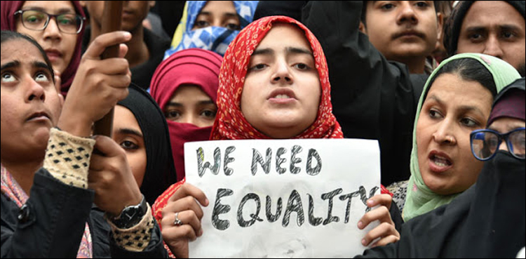 بھارت  میں شہریت کے متنازع قانون کیخلاف مظاہرہ کرنے والوں کو گولی مارنے کا مطالبہ