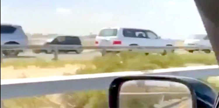 ہائی وے پر دل دہلا دینے والی ڈرائیونگ، ویڈیو وائرل