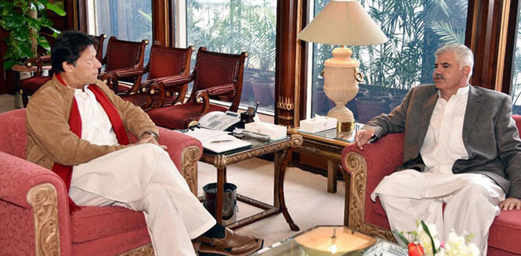 وزیراعظم عمران خان سے وزیراعلیٰ خیبرپختونخوا کی ملاقات