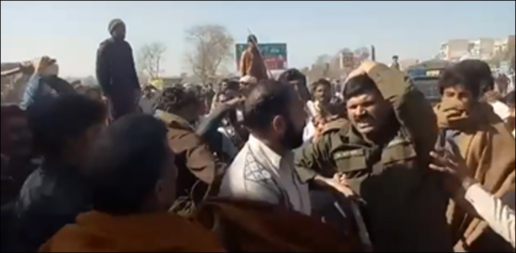 پولیس مقابلے میں ہلاک 4 لڑکوں سے دو دو لاکھ رشوت مانگی گئی تھی