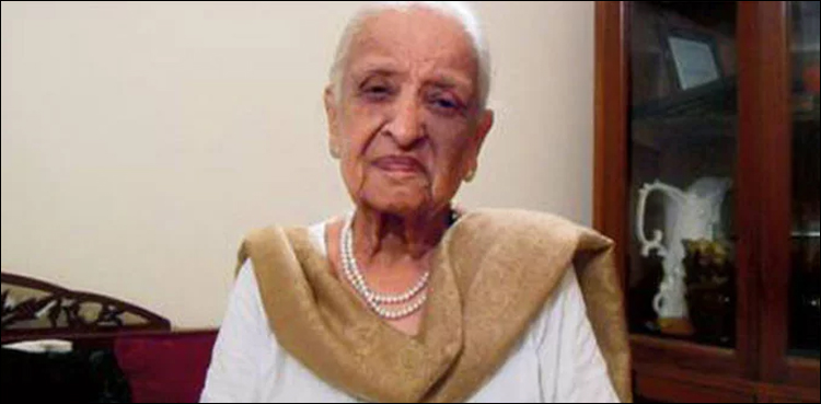 فاطمہ ثریا بجیا کو ہم سے بچھڑے 4 برس بیت گئے