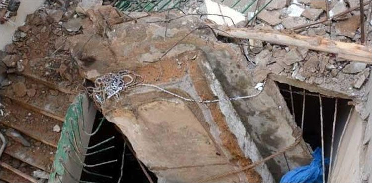 لاہور، مدرسے کی دیوار گرنے سے 3 افراد جاں بحق، 5 زخمی