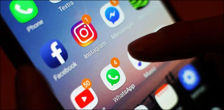 یونیفارم میں سوشل میڈیا پر تصاویر اپ لوڈ کرنے پر پابندی