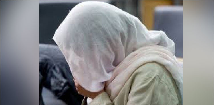 تم کیسے زندہ ہوگئیں ؟ خاتون کو دیکھ کر دوست کی چیخیں نکل گئیں