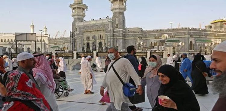 کروناوائرس: عمرہ زائرین کیلئے سعودی عرب کا بڑا اعلان