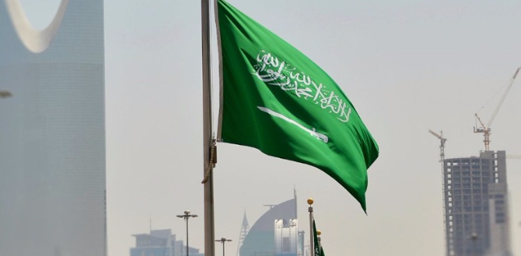 سعودی عرب نے ملازمت پیشہ افراد کے لیے بڑی خوش خبری سنا دی
