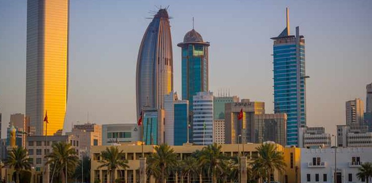 غیر ملکیوں کو کویت سے بے دخل کرنے پر غور؟