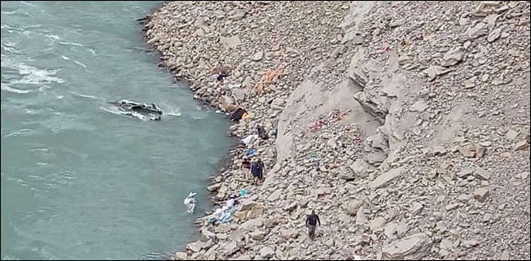 اسکردو حادثے میں 28 افراد جاں بحق ہوئے: ڈپٹی کمشنر