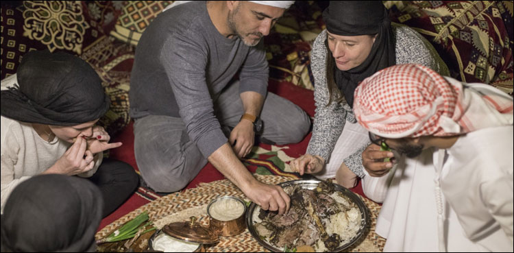سعودی عرب میں گھروں میں دعوتوں اور ملنے جلنے کے رجحان میں اضافہ