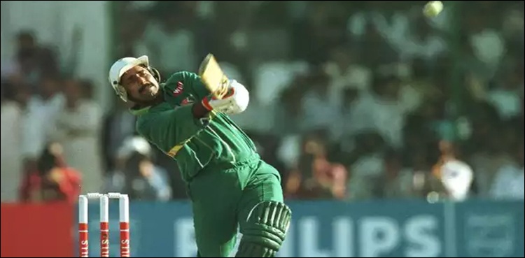 ’’میانداد کوچنگ کے دوران پاکستان کیلئے کھیلنے کو تیار تھے‘‘