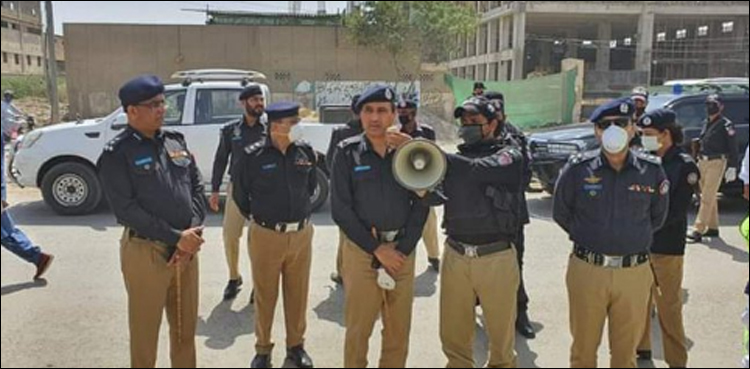 کراچی میں جمعہ کے دن 12 بجے سے 3 بجے تک مکمل لاک ڈاؤن کا فیصلہ