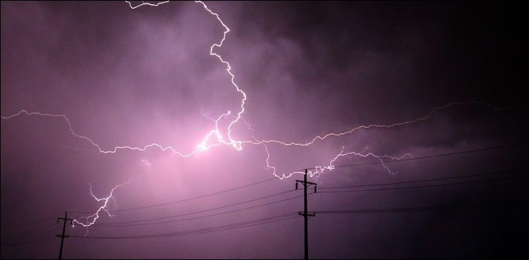 باجوڑ میں آسمانی بجلی گرنے سے 5 افراد جاں بحق