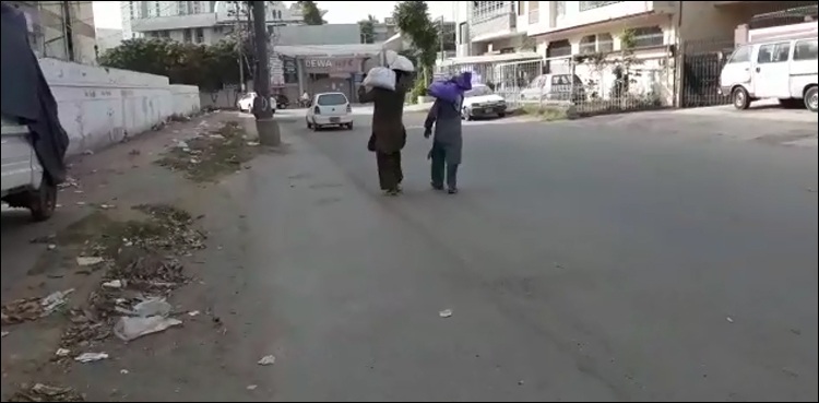 کراچی میں امدادی راشن خریدنے والے دکان دار کی گرفتاری کی ویڈیو سامنے آ گئی