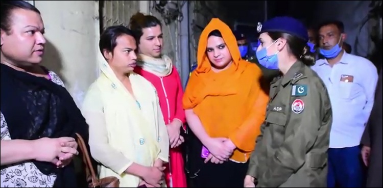 خوشی کی تقریبات پر پابندی، خواجہ سراؤں کو گھر کی دہلیز پر راشن فراہم