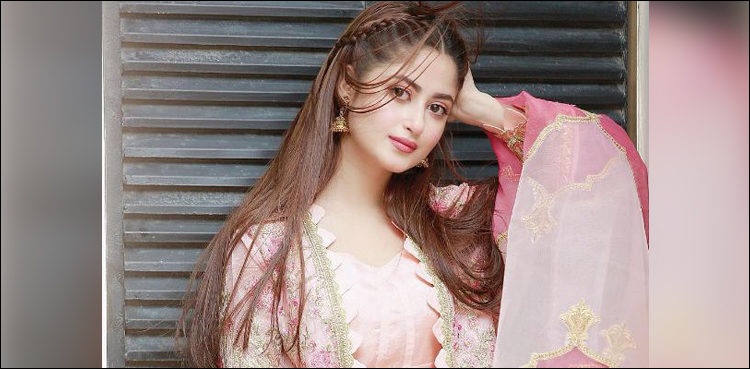 اداکارہ سجل علی کیلئے بڑا اعزاز، ٹاپ 10شخصیات میں شامل
