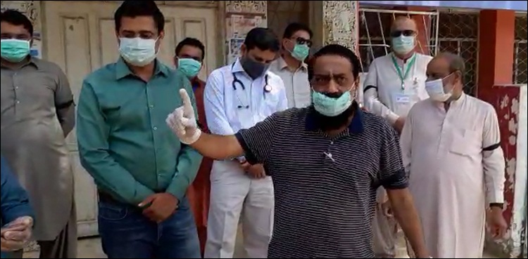 لاڑکانہ کے ڈاکٹروں کی 13 ماہ سے رکی تنخواہ فوری ادا کرنے کا مطالبہ
