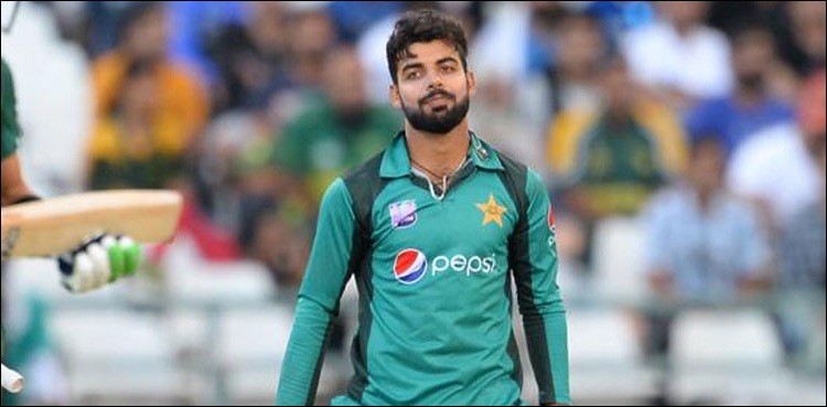 سرے کاؤنٹی نے شاداب خان کے ساتھ معاہدہ منسوخ کردیا