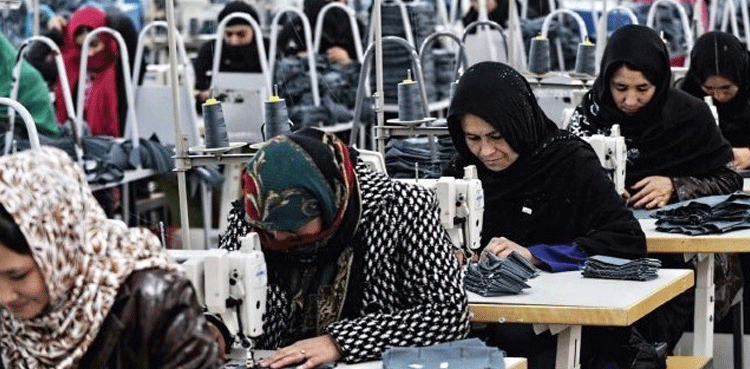 کرونا لاک ڈاؤن کے دوران 14 فیصد خواتین ملازمت سے برطرف، سروے